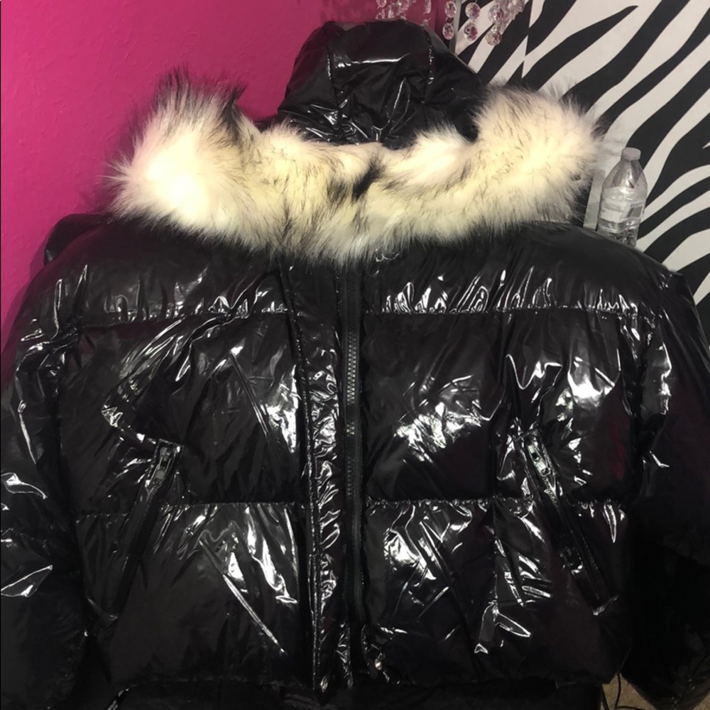 Black trendy bubble coat
